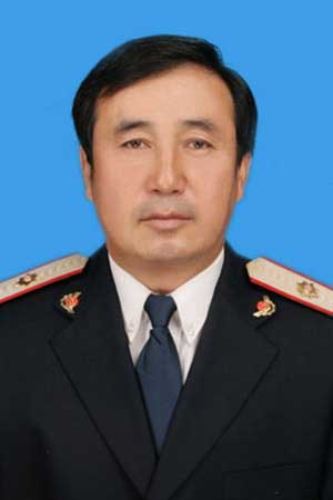 陈布克头像照片.jpg